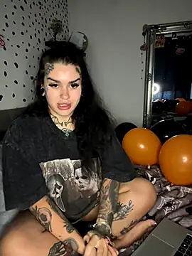 Snapshot of tempzzz12 chatting on October 2025 08:00:02 AM tempzzz12 online show from October 2025 08:00:02 AM