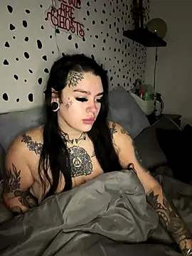 Snapshot of tempzzz12 chatting on November 2025 08:15:02 AM tempzzz12 online show from November 2025 08:15:02 AM