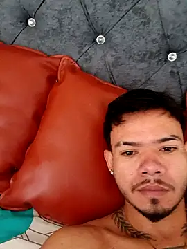 Niick01  online show from November 2025 02:38:01 PM