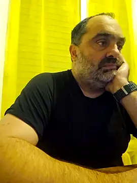 fuocovivo4 online show from November 2025 05:36:02 PM