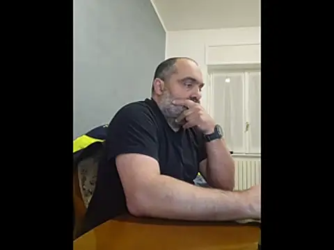 fuocovivo4 online show from March 2026 07:14:02 PM