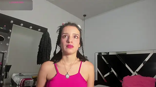 Annyrosee online show from March 2025 08:43:02 PM