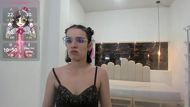 Annyrosee online show from September 2025 08:52:01 PM