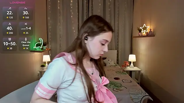 kaisajenner online show from December 2025 07:08:02 PM