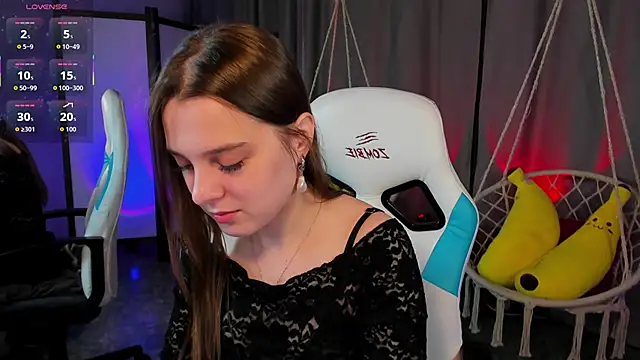 kaisajenner online show from December 2025 08:36:02 PM