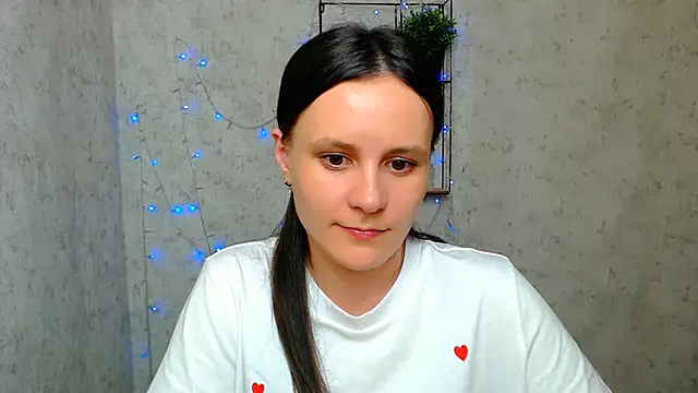 Snapshot of ValeriaHeart_ chatting on March 2025 04:45:02 PM ValeriaHeart online show from March 2025 04:45:02 PM