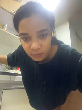 stefania brunnett online show from February 2025 08:27:02 AM