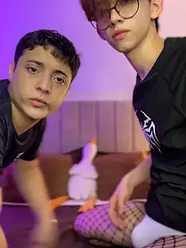 Snapshot of jacob_and_sam chatting on November 2025 03:17:01 AM jacob and sam online show from November 2025 03:17:01 AM