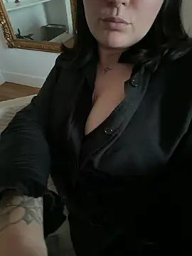 Snapshot of Orgasmille chatting on April 2026 06:05:01 PM Orgasmille online show from April 2026 06:05:01 PM