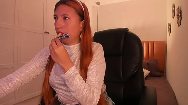 fer angel  online show from February 2025 02:15:02 PM