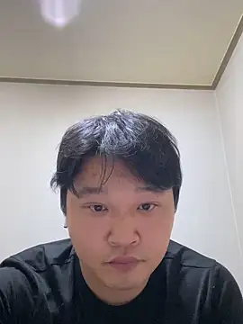 Snapshot of offwhite777 chatting on January 2025 03:19:01 PM offwhite777 online show from January 2025 03:19:01 PM