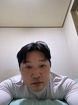 Snapshot of offwhite777 chatting on February 2025 09:58:01 AM offwhite777 online show from February 2025 09:58:01 AM