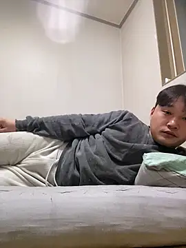 Snapshot of offwhite777 chatting on February 2025 02:27:02 PM offwhite777 online show from February 2025 02:27:02 PM