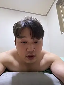 Snapshot of offwhite777 chatting on February 2025 02:26:01 PM offwhite777 online show from February 2025 02:26:01 PM