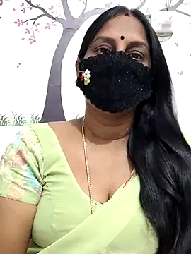 Snapshot of Tamil_Meera12 chatting on May 2026 04:47:02 PM Tamil Meera12 online show from May 2026 04:47:02 PM