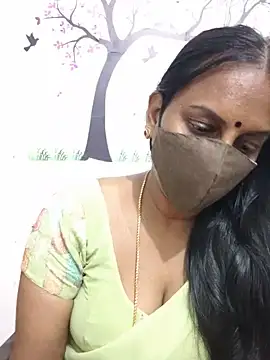 Snapshot of Tamil_Meera12 chatting on June 2026 07:00:01 AM Tamil Meera12 online show from June 2026 07:00:01 AM