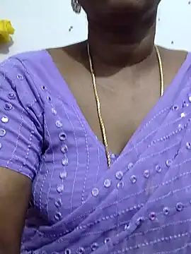 Snapshot of Tamil_Meera12 chatting on June 2026 03:18:02 AM Tamil Meera12 online show from June 2026 03:18:02 AM