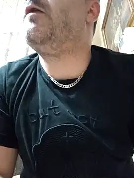 Snapshot of NAvoglia chatting on May 2026 11:02:01 PM NAvoglia online show from May 2026 11:02:01 PM