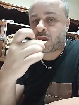 NAvoglia online show from June 2026 10:25:02 PM