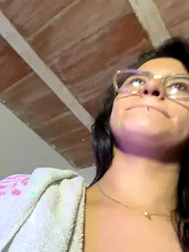 Emma Giraldo online show from September 2025 12:13:02 AM