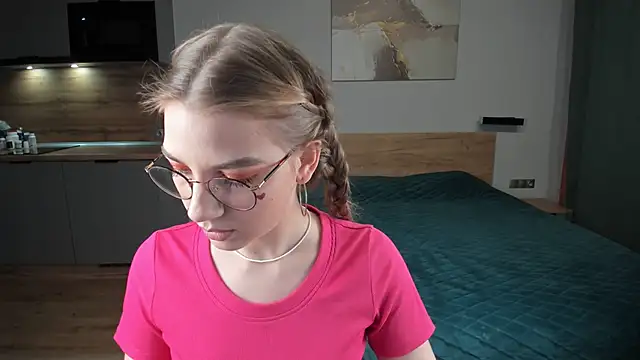 Snapshot of Enjoy_everymoment_ chatting on February 2025 07:44:01 PM Enjoy everymoment online show from February 2025 07:44:01 PM