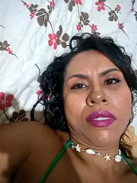 Snapshot of kyliebigboobs chatting on February 2026 06:03:01 AM kyliebigboobs online show from February 2026 06:03:01 AM