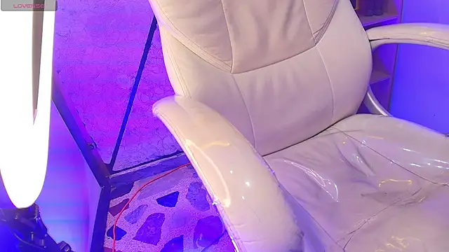 Snapshot of JhoanLeandro chatting on February 2025 10:51:01 AM JhoanLeandro online show from February 2025 10:51:01 AM