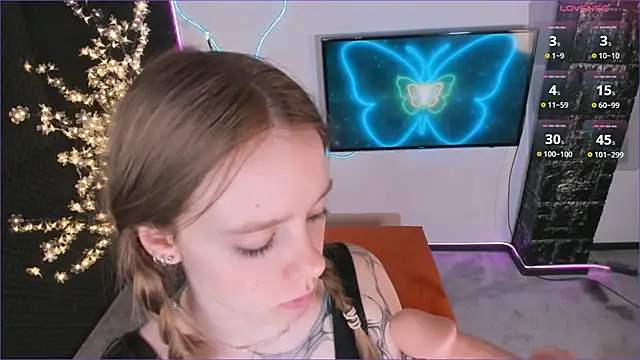 kitness sky online show from February 2025 12:52:02 PM