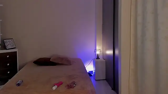 Snapshot of leahaltomm chatting on March 2025 11:28:02 PM leahaltomm online show from March 2025 11:28:02 PM