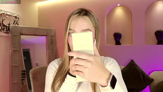 AmaiaHaywood online show from February 2026 06:00:02 AM