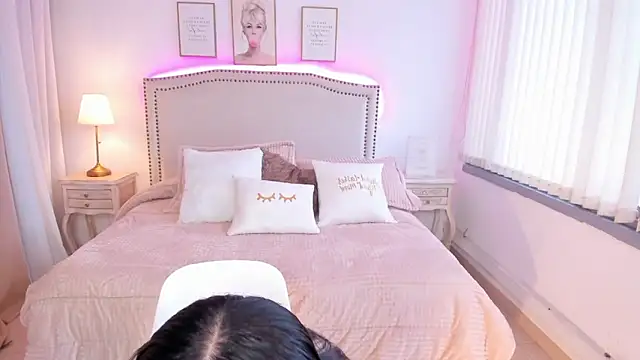 Daphne chers online show from February 2025 02:32:02 PM