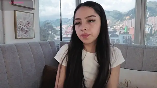 Daphne chers online show from April 2026 08:11:02 PM