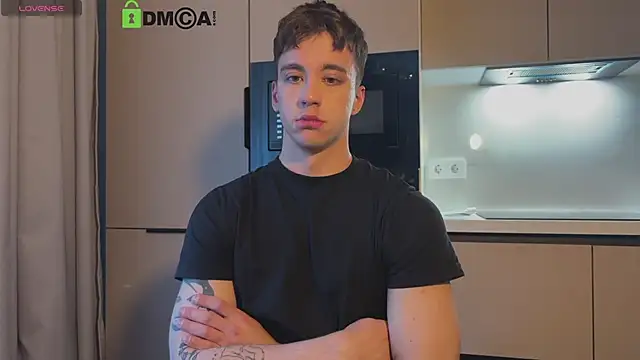 VincentSmith02 online show from April 2026 02:00:02 PM