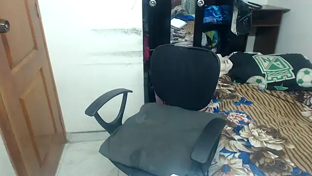 Siblleyx online show from February 2025 07:13:01 PM