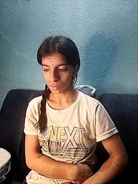 Ariell Kieran online show from November 2025 02:45:02 AM