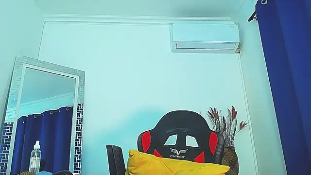 Karla Dior7 online show from February 2025 12:50:01 PM