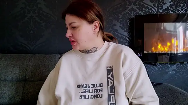 CannabisQueenn online show from March 2025 08:29:02 AM