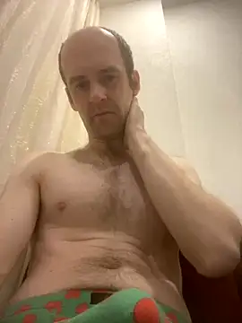 LynnAhNight online show from October 2025 03:14:02 AM