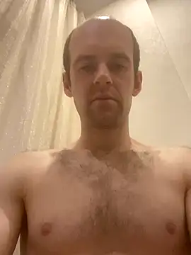 LynnAhNight online show from October 2025 03:26:02 AM