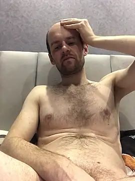 LynnAhNight online show from January 2026 03:17:02 PM