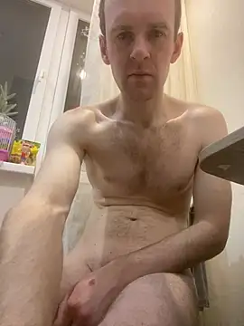 LynnAhNight online show from February 2026 03:35:02 AM