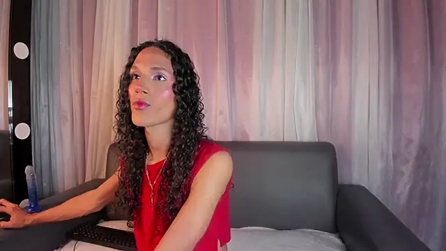 Snapshot of cassidy_blossom chatting on March 2025 02:42:02 AM cassidy blossom online show from March 2025 02:42:02 AM