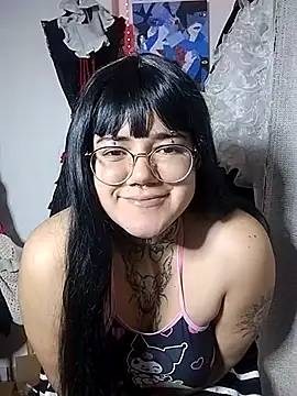 Snapshot of xomimuka chatting on March 2025 06:14:02 AM xomimuka online show from March 2025 06:14:02 AM