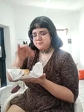 Snapshot of xomimuka chatting on March 2025 07:02:02 PM xomimuka online show from March 2025 07:02:02 PM