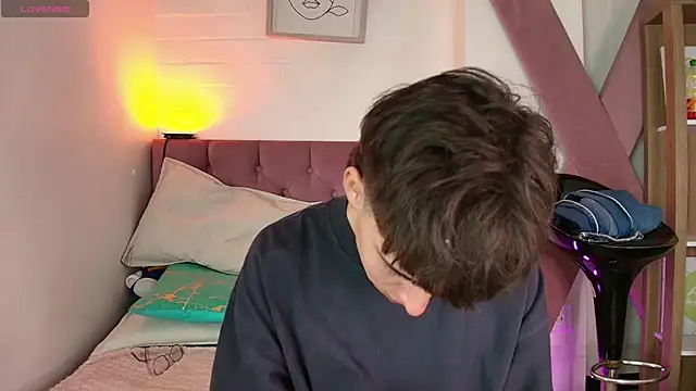 PepperTwink online show from November 2025 04:46:01 PM