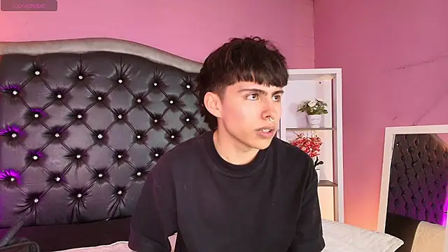 PepperTwink online show from November 2025 01:26:02 PM