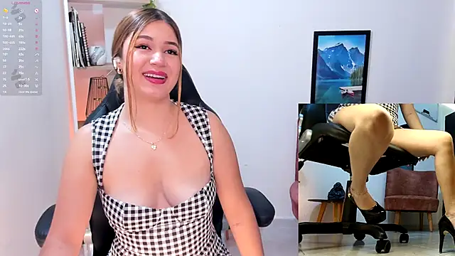 Nathalie 29 online show from October 2025 06:48:01 PM