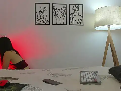 andrea cherryy online show from April 2026 08:42:02 PM