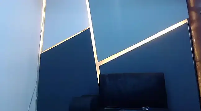 Snapshot of HotDirty_Couple chatting on February 2025 03:54:01 AM HotDirty Couple online show from February 2025 03:54:01 AM