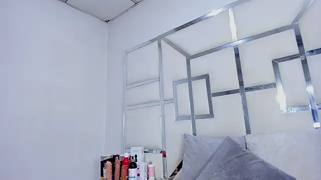 ZoeWan69 online show from October 2025 11:29:02 AM